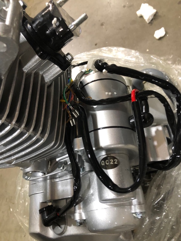 Photo 7 of 200cc/250cc ATV Engine 4-Stroke Motor Single cylinder with Air-Cooled Vertical Engine w/Manual Transmission Reverse Aluminum Alloy CDI 10.0KW/8500Rpm 14.5N.m/7000Rpm
