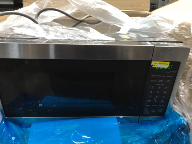 Photo 5 of **parts only** 0.7 Cu. Ft. Compact Microwave