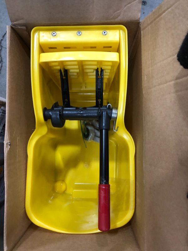 Photo 2 of 31 Qt. Tandem Mop Bucket