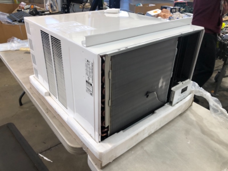 Photo 1 of 18,000 BTU 230-Volt Window Air Conditioner LW1816HR with Cool, Heat and Remote in White
