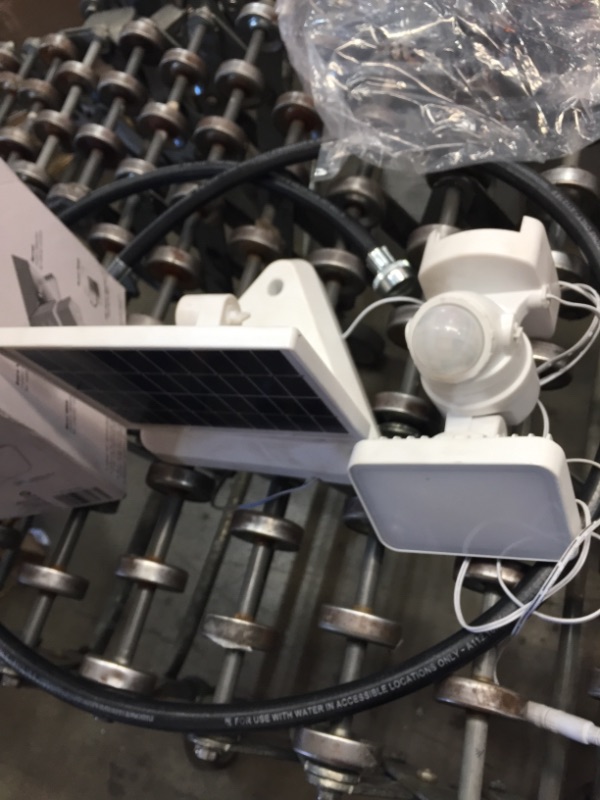 Photo 2 of **parts only ** Defiant 180° White 3-in-1 Compact Solar Motion Activated Integrated LED Outdoor Flood Light
