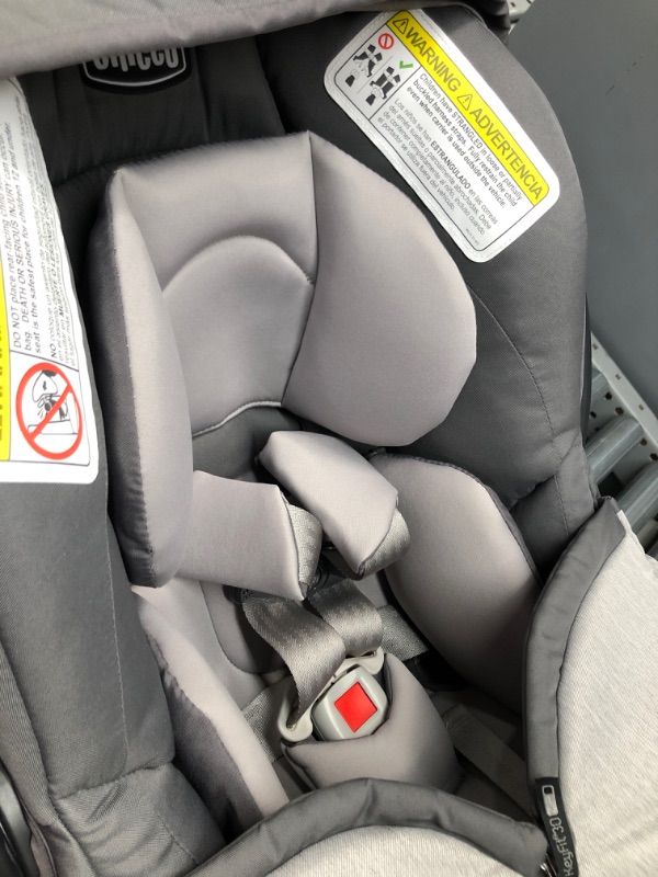 Photo 3 of Chicco KeyFit® 30 Zip Infant Car Seat in grey
