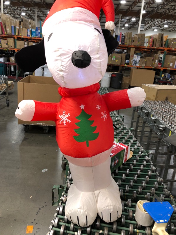 Photo 2 of 3.5 Ft Pre-Lit LED Peanuts Airblown Snoopy in Christmas Tree Sweater Christmas Inflatable
