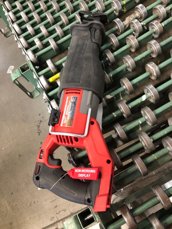 Photo 3 of Milwaukee
M18 Fuel 18-Volt Lithium-Ion Brushless Cordless Super Sawzall Orbital Reciprocating Saw (Tool-Only)