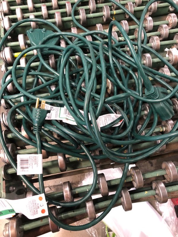 Photo 2 of HDX
25 ft. 14/3 3 Outlet Extension Cord, Green ****2 CORDS***