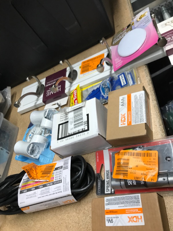 Photo 1 of *NO REFUNDS/RETURNS** - Bundle of assorted home goods