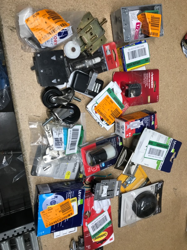 Photo 1 of **NO REFUNDS/RETURNS** - Bundle of assorted hardware items