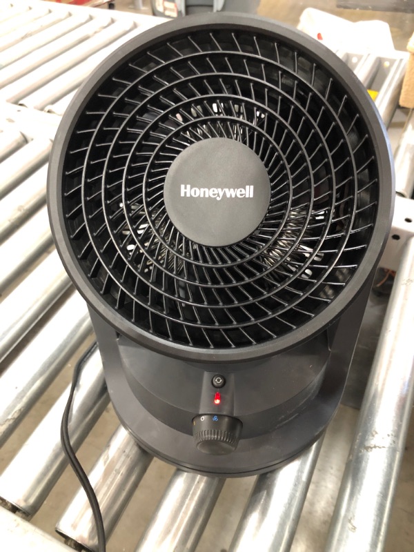 Photo 2 of (NOT FUNCTIONAL; FAN STOPPED AFTER PLUG-IN; DIFFICULT TURNING KNOB)
Honeywell Turbo Force Power Heat Circulator Heaters, Black
