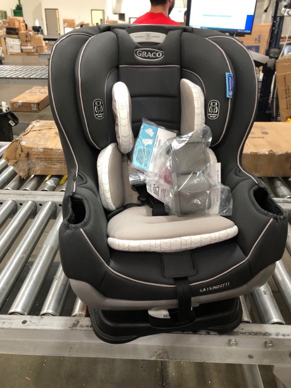 Photo 1 of Graco Extend2Fit Convertible Car Seat | Ride Rear Facing Longer with Extend2Fit, Redmond, Amazon Exclusive
