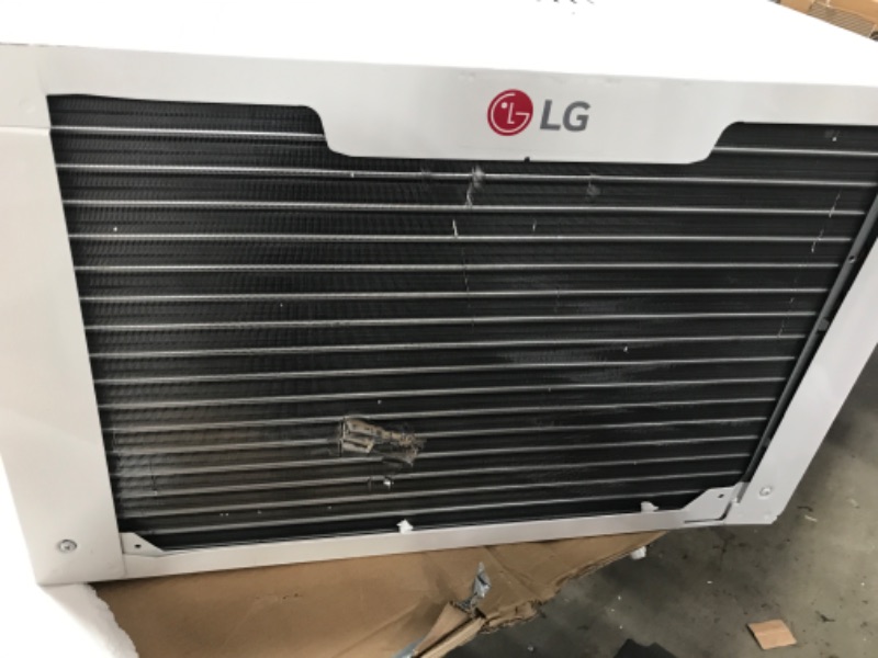 Photo 1 of LG 12000 BTU Electronic AC