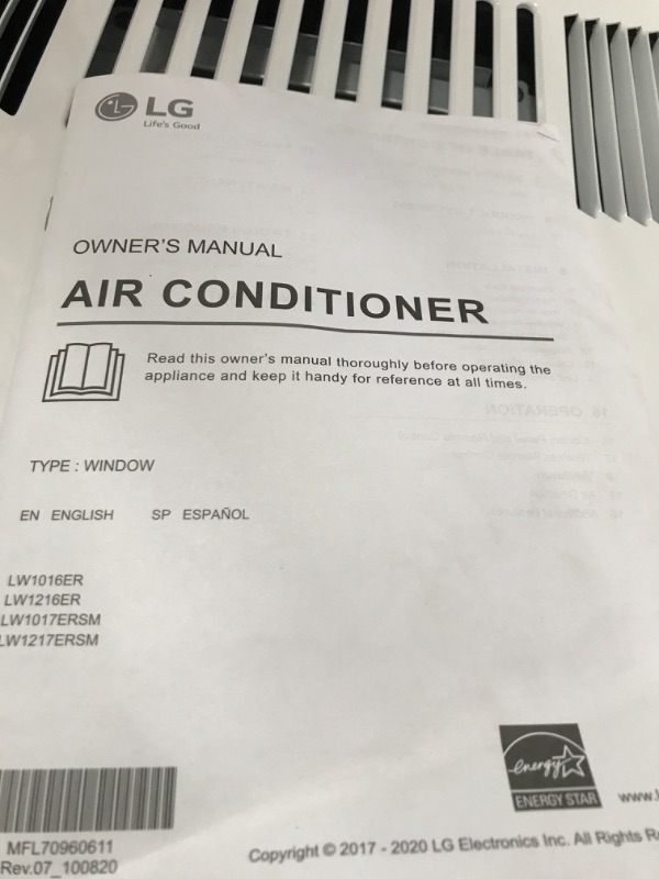 Photo 1 of LG 12000 BTU Electronic AC