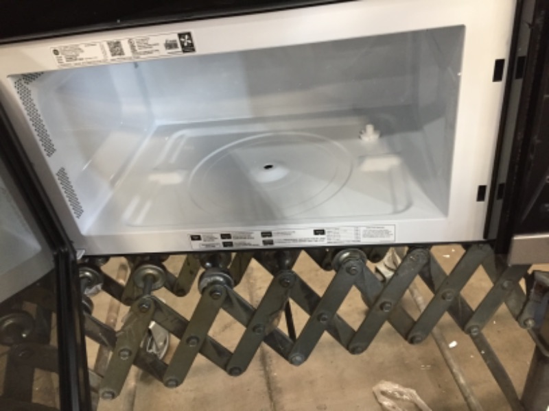 Photo 6 of JVM3162RJSS 30" Over-the-Range Microwave with 1.6 Cu. Ft. Capacity 300 CFM with 2 Speeds 10 Power Levels Auto and Time Defrost and Turntable
