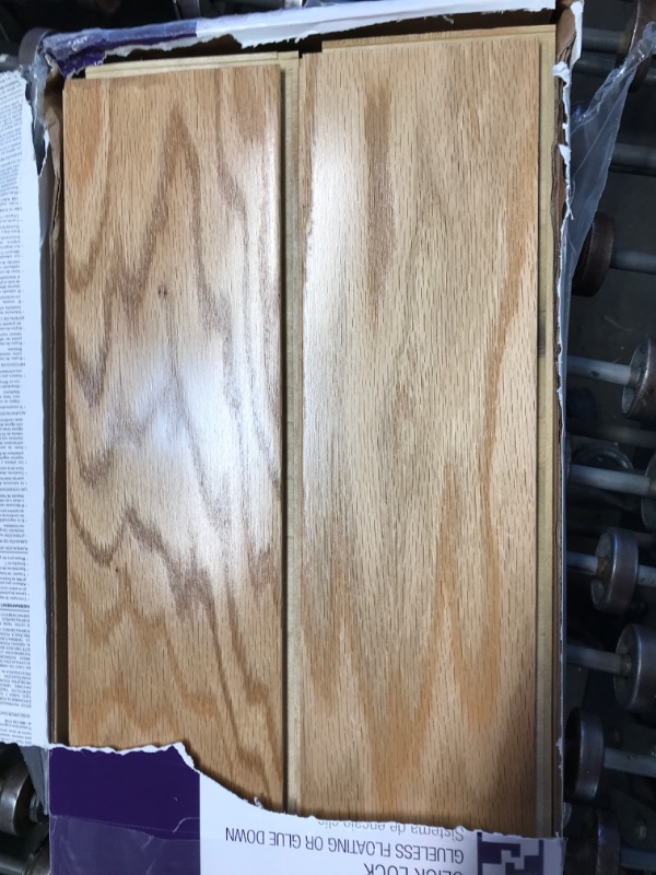 Photo 2 of 11 CASES Red Oak Natural 3/8 in. Thick x 4-1/4 in. Wide x Random Length Engineered Click Hardwood Flooring (20 sq. ft. /case)