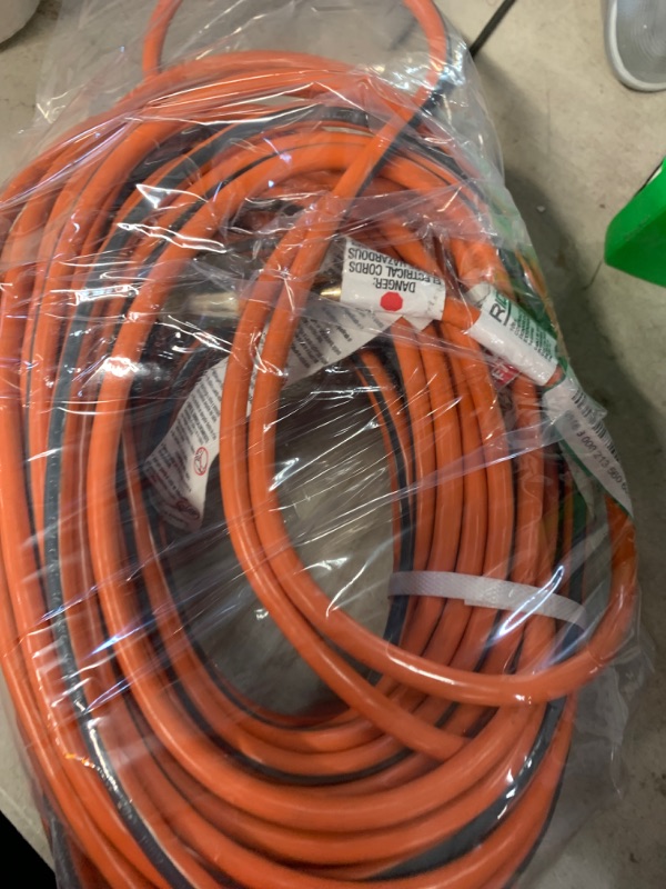 Photo 2 of 100 ft. 14/3 Outdoor Extension Cord
