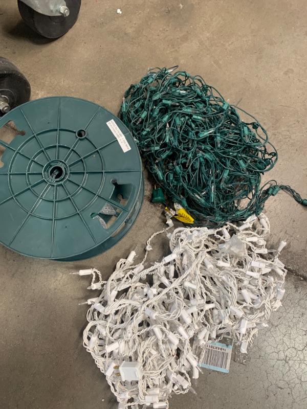 Photo 1 of LOT BUNDLE OF VARIOUS LIGHTS - TESTED NON/PARTIAL WORKING 
SOLD AS IS NO REFUNDS 