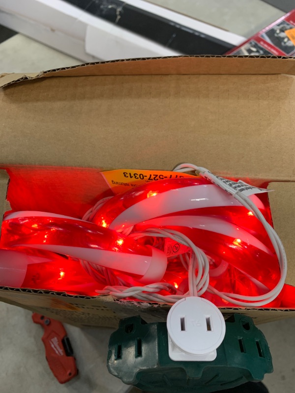 Photo 2 of 10 in. Candy Cane Pathway Lights (Set of 8)
AS IS TESTED WORKING 