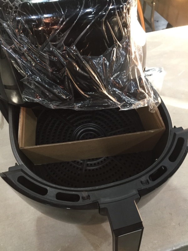 Photo 1 of GoWISE 7-Quart 8-in-1 Countertop Digital Air Fryer with 50 Recipe Book
