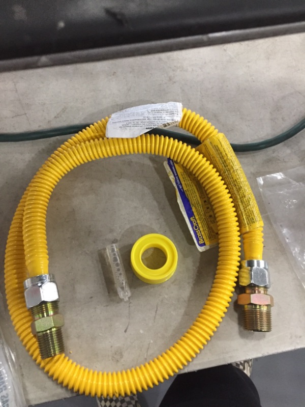 Photo 1 of 4 ft. Gas Range Connector Kit
MISSING A COMPONENT, PLEASE SEE PHOTOS