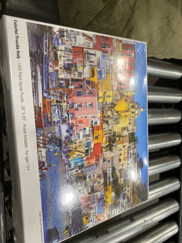 Photo 2 of Colorful Procida Italy 1000 Piece Jigsaw Puzzle by Colorcraft
