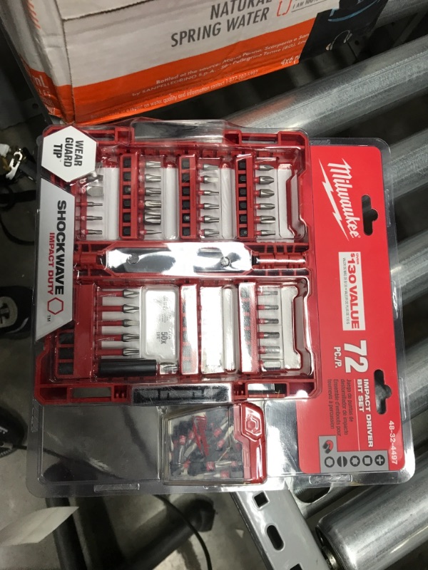 Photo 2 of 
Milwaukee
SHOCKWAVE Impact-Duty Alloy Steel Screw Driver Bit Set (72-Piece)