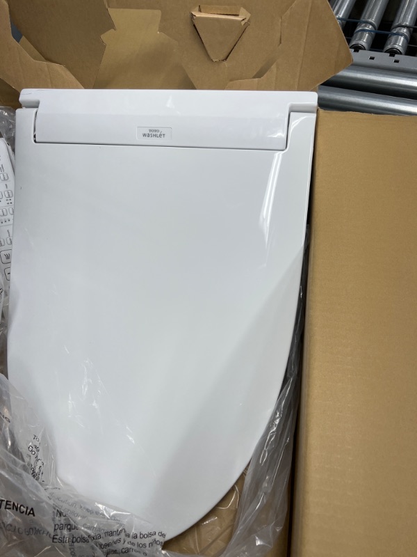 Photo 2 of TOTO SW3074#01 WASHLET C2 Electronic Bidet Toilet Seat with PREMIST and EWATER+ Wand Cleaning, Elongated, Cotton White
