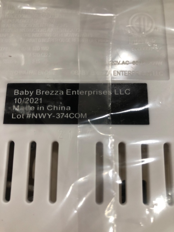 Photo 3 of New and Improved Baby Brezza Formula Pro Advanced Formula Dispenser Machine - Automatically Mix a Warm Formula Bottle Instantly - Easily Make Bottle with Automatic Powder Blending
