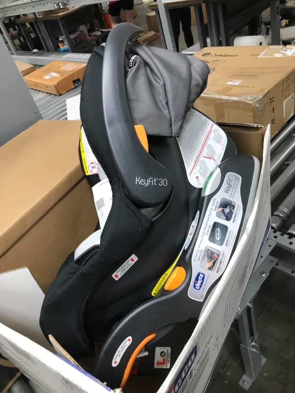 Photo 3 of Chicco KeyFit 30 ClearTex Infant Car Seat - Pewter | Grey
