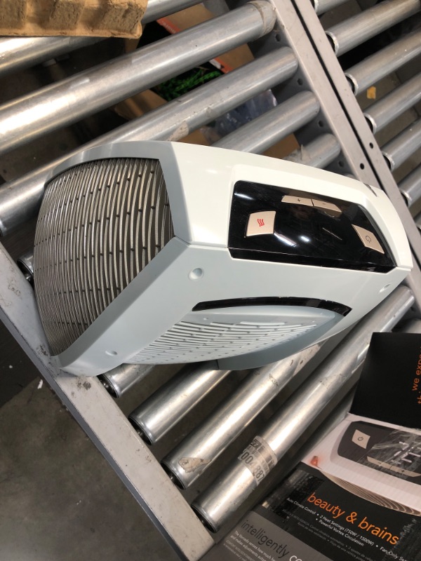Photo 1 of Vornado Avh10 Whole Room Heater with Auto Climate Control