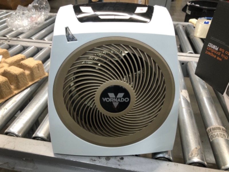 Photo 1 of Vornado Avh10 Whole Room Heater with Auto Climate Control