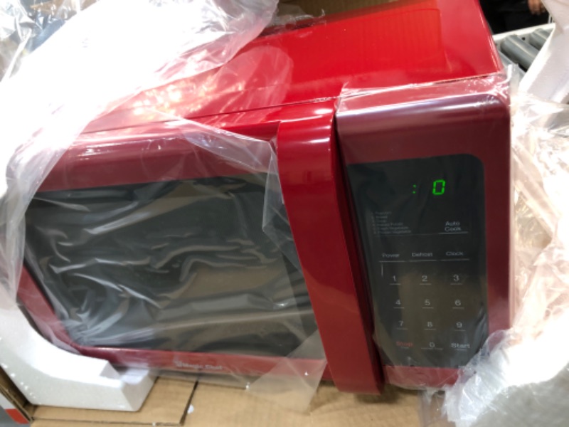 Photo 1 of Magic Chef 0.9 cu. ft. Countertop Microwave in Red