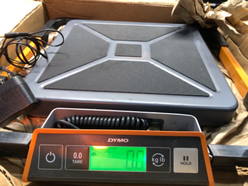 Photo 3 of DYMO Digital Shipping Scale, 400-pound (1776113)
