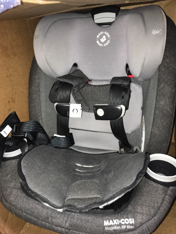 Photo 2 of Maxi-Cosi Magellan Xp Max All-In-One Convertible Car Seat with 5 Modes & Magnetic Chest Clip, Nomad Black
