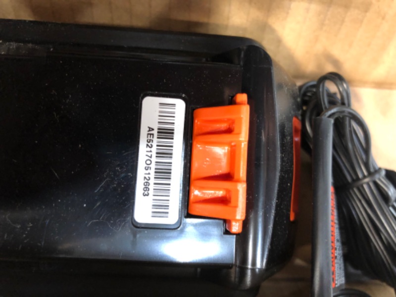 Photo 3 of BLACK+DECKER 18 in. 20V MAX Lithium-Ion Cordless Hedge Trimmer with (1) 1.5Ah Battery & Charger Included