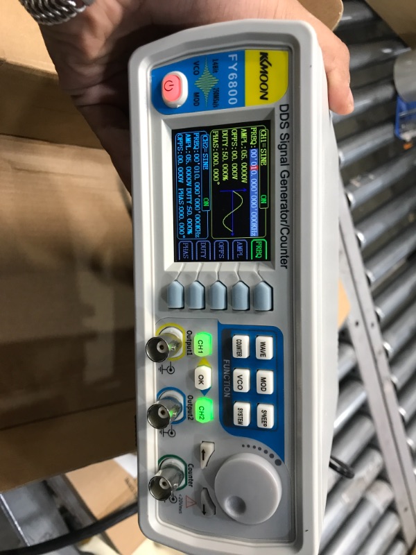 Photo 3 of LeTkingok FY6800 Dual-Channel DDS Arbitrary Signal Generator Frequency Meter VCO, Burst, Modulation Function 14bits, 250MSa/s (FY6800-60M)
