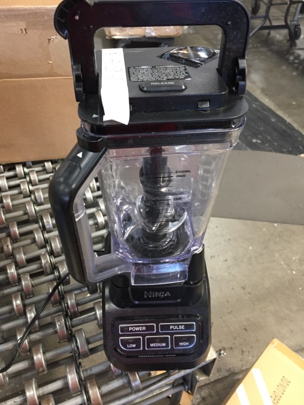Photo 1 of Ninja Professional 1000-Watt Blender, BL710WM
