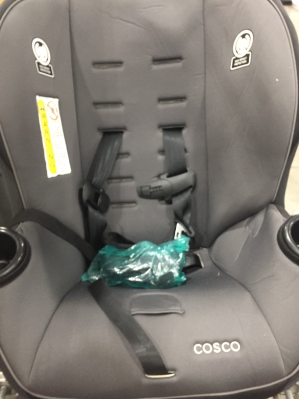 Photo 2 of Cosco Apt 50 Convertible Car Seat (Black Arrows)