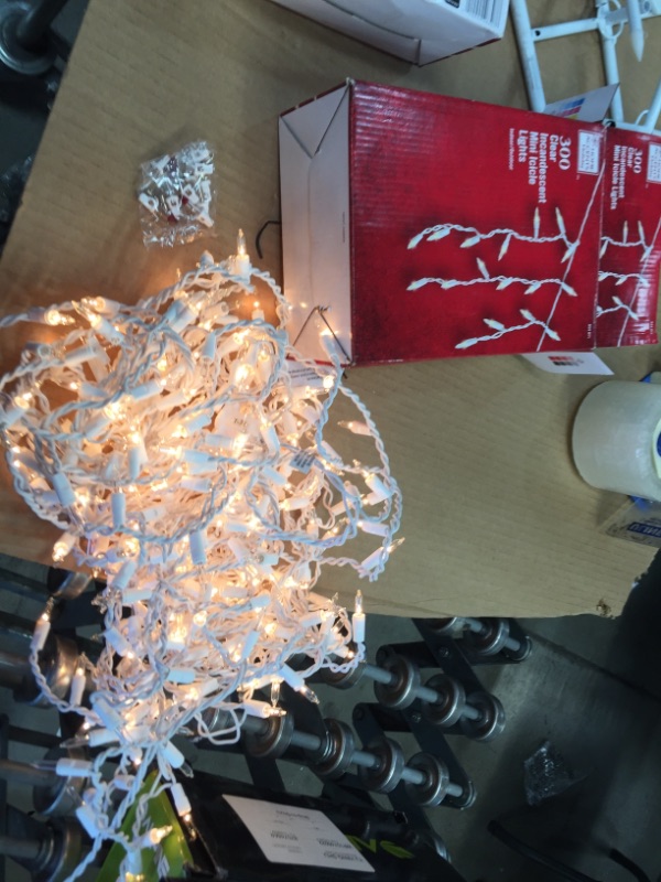 Photo 4 of BUNDLE OF CHRISTMAS LIGHTS, 3 SETS
**USED, ALL FUNCTION, NO STOCK IMAGES AVAILABLE**