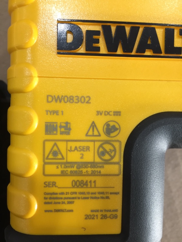 Photo 3 of 100 ft. Red Self-Leveling 3-Spot Laser Level with (2) AA Batteries & Case
**MISSING BATTERIES**