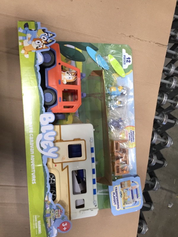 Photo 2 of Bluey's Ultimate Caravan Adventures - Caravan Playset and 2.5-3" Figures
