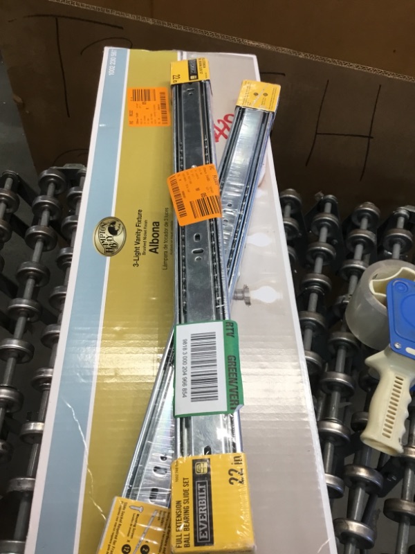 Photo 1 of 2 Everbilt 22 in. Full Extension Side Mount Ball Bearing Drawer Slide Set 1-Pair (2 Pieces)
