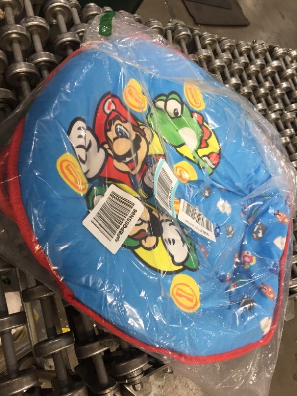 Photo 2 of Idea Nuova Nintendo Super Mario Toddler Foldable Saucer Chair, 18" Frame, Ages 3+
