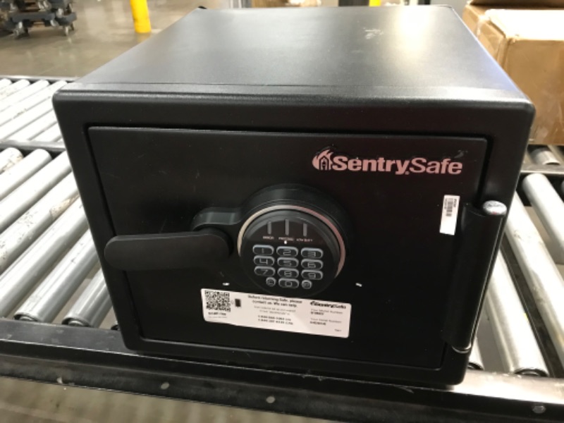 Photo 4 of (DENTED CORNER)
0.8 cu. ft. Fireproof & Waterproof Safe with Digital Combination Lock
