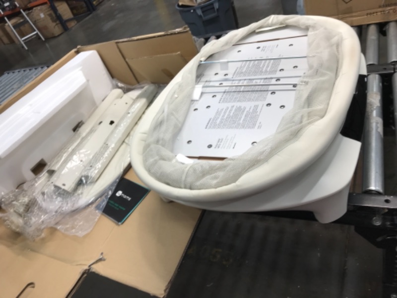Photo 1 of (MISSING POWER CORDS)
4moms mamaRoo sleep bassinet