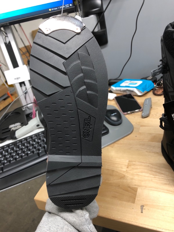 Photo 1 of O'Neal Racing Element Youth Boots - SIZE 6
