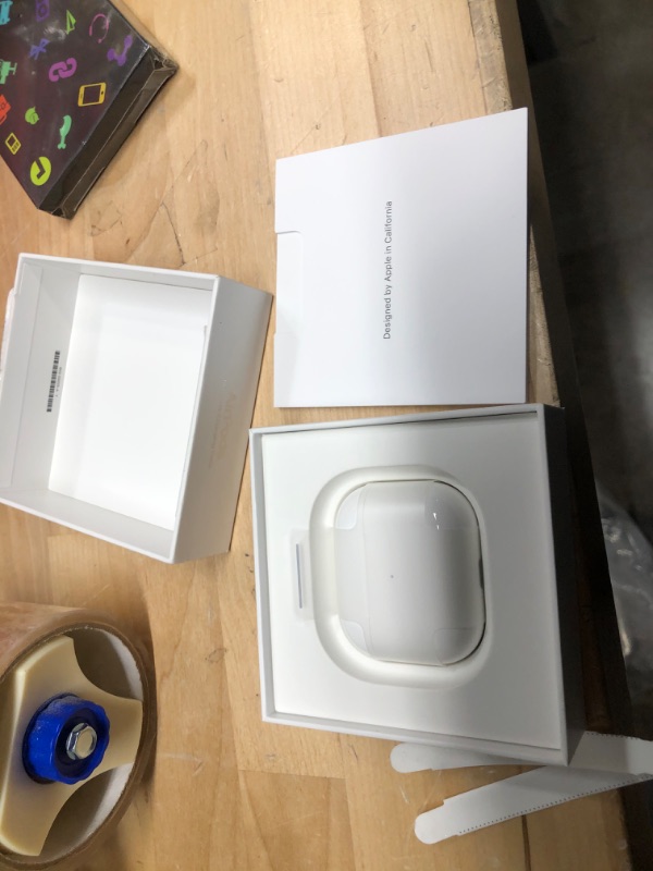 Photo 5 of Apple AirPods (3rd Generation)
