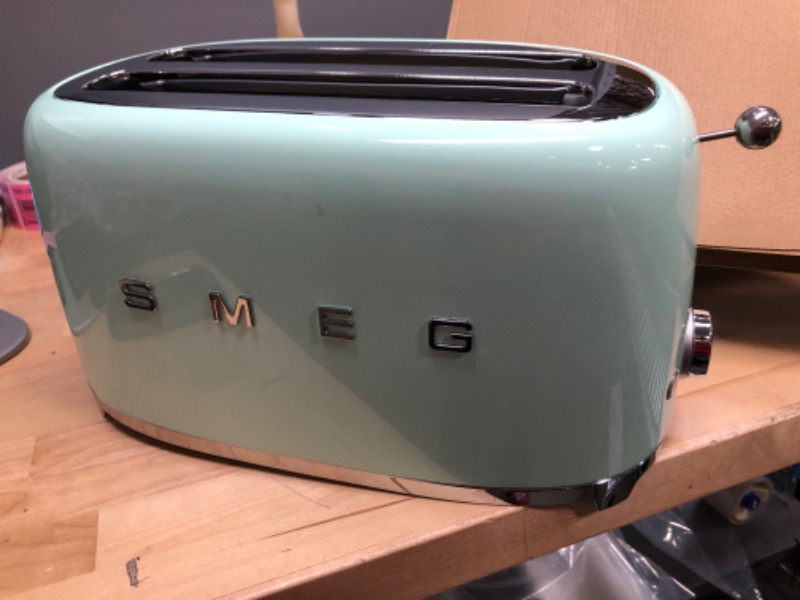 Photo 2 of Smeg TSF02PGUS 50's Retro Style Aesthetic 4 Slice Toaster, Pastel Green
