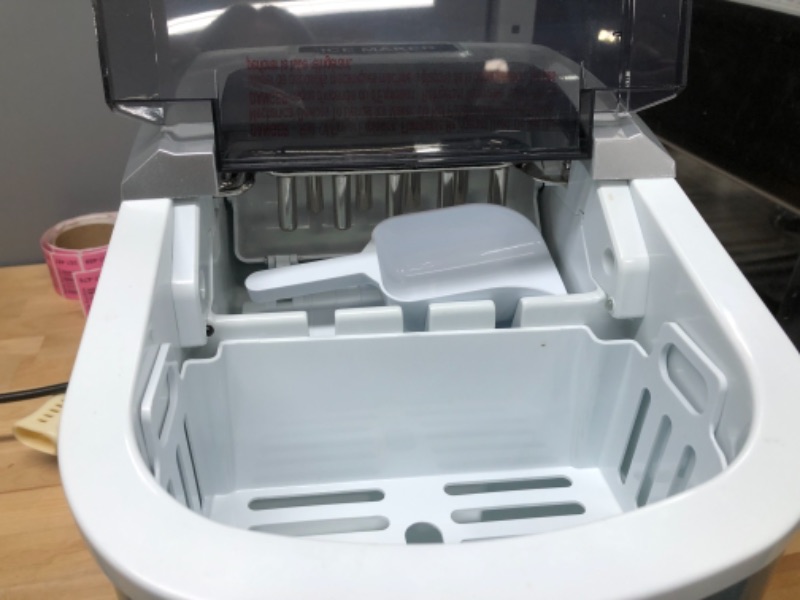 Photo 5 of ***PARTS ONLY***Frigidaire EFIC103-AMZ-SC Counter Top Maker with Over-Sized Ice Bucket, Stainless Steel, Self Cleaning Function, Heavy Duty, Stainless
