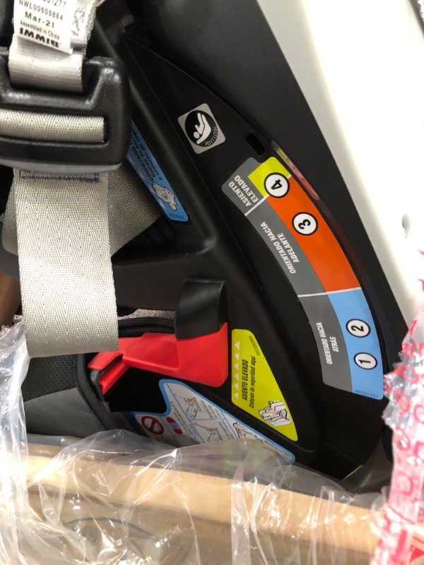 Photo 1 of Graco - Slimfit All-in-One Convertible Car Seat, Darcie