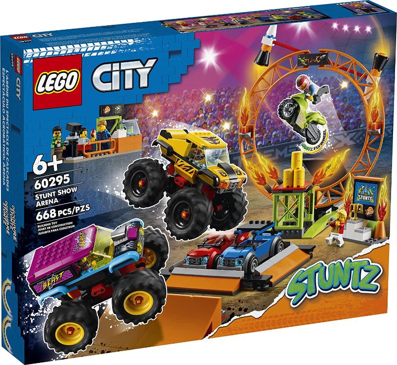Photo 1 of ***MISSING HALF OF THE BAGS*** LEGO City Stunt Show Arena 60295 Building Kit (668 Pieces)
