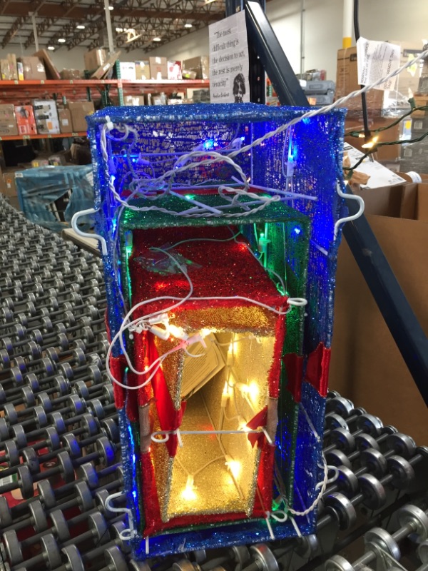 Photo 2 of 4.5 ft Yuletide Lane LED Stacked Gift Box Set Yard Sculpture
AS IS USED